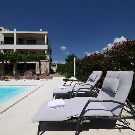House With A Swimming Pool - Diklo, - 15336 * 扎达尔