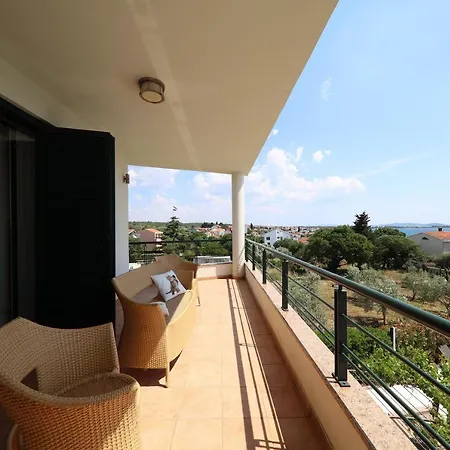 Σπίτι διακοπών House With A Swimming Pool - Diklo, - 15336 Ζαντάρ