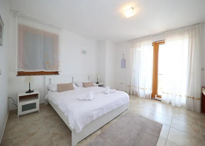 House With A Swimming Pool - Diklo, - 15336 בית נופש